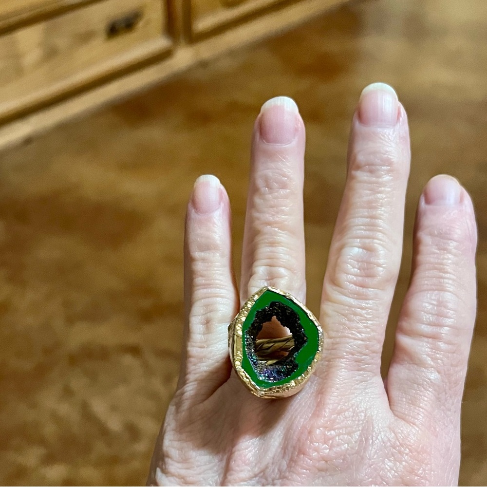 Artistic Gold and Green Druzy Statement Ring Size 8. New Contemporary Eclectic - Picture 2 of 9
